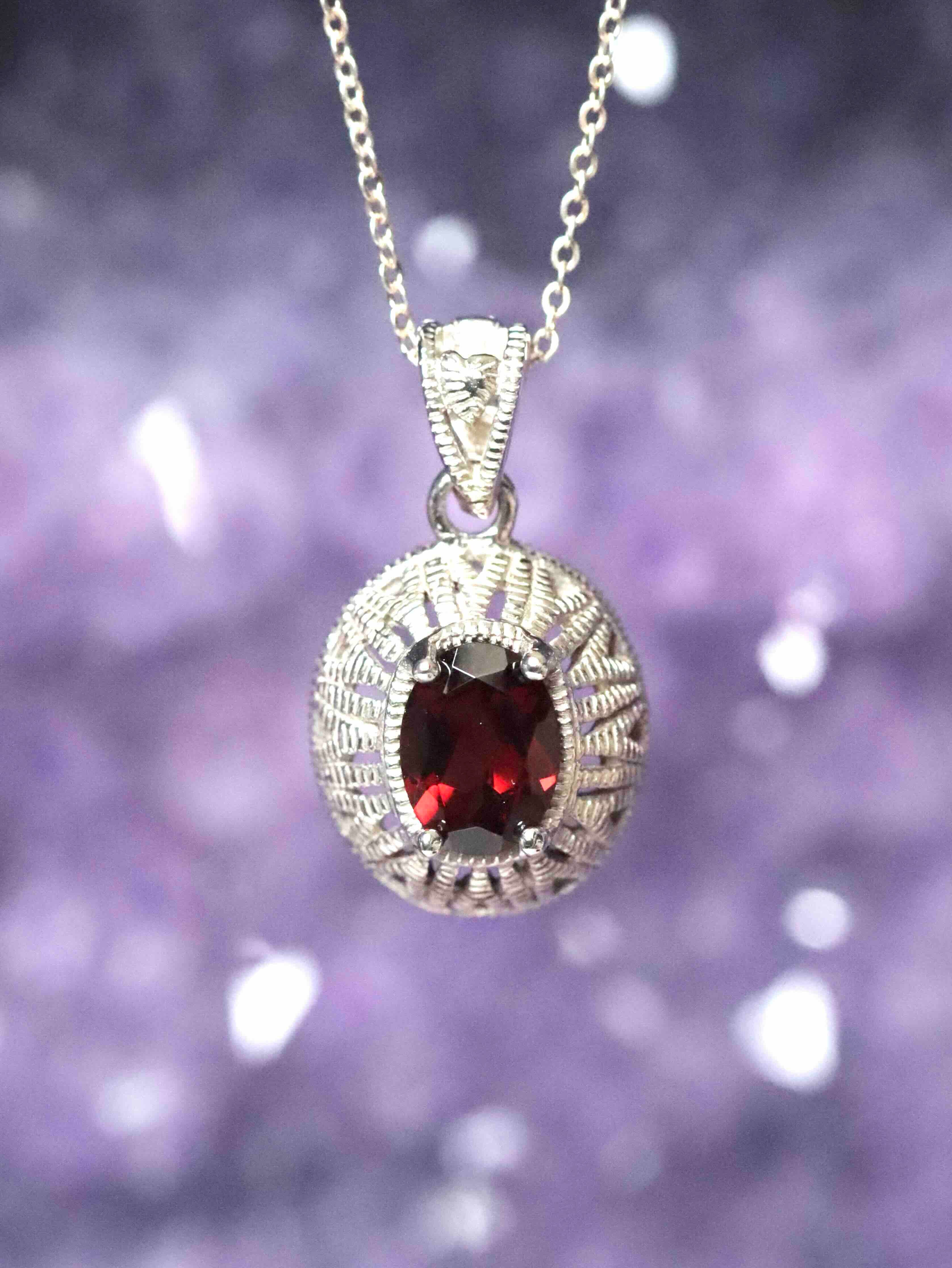 Pendentif vintage Grenat & Argent 925 - Pierre pour la force & la joie - SOLYA - Bijoux, Cristaux et mineraux en Belgique - Boutique de pierres naturelles et ethiques