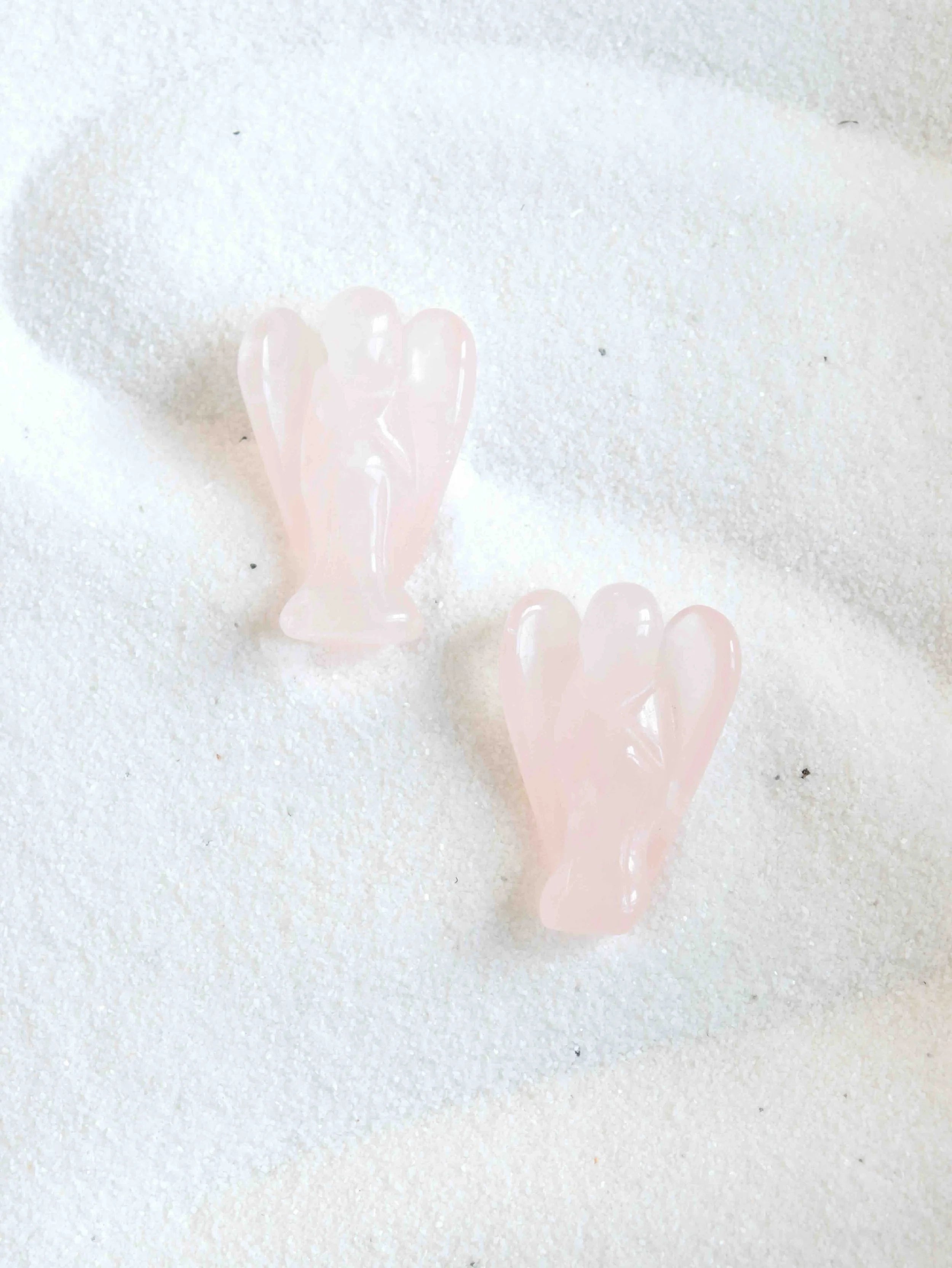 Petit Ange en Quartz rose - Pierre pour l'Amour & la Douceur - SOLYA - Magasin de pierres éthiques & naturelles - Bijoux, Cristaux & Minéraux