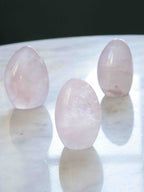 Petit Quartz rose - Pierre pour l'Amour & la douceur - SOLYA - Bijoux, Cristaux et mineraux en Belgique - Boutique de pierres naturelles et ethiques