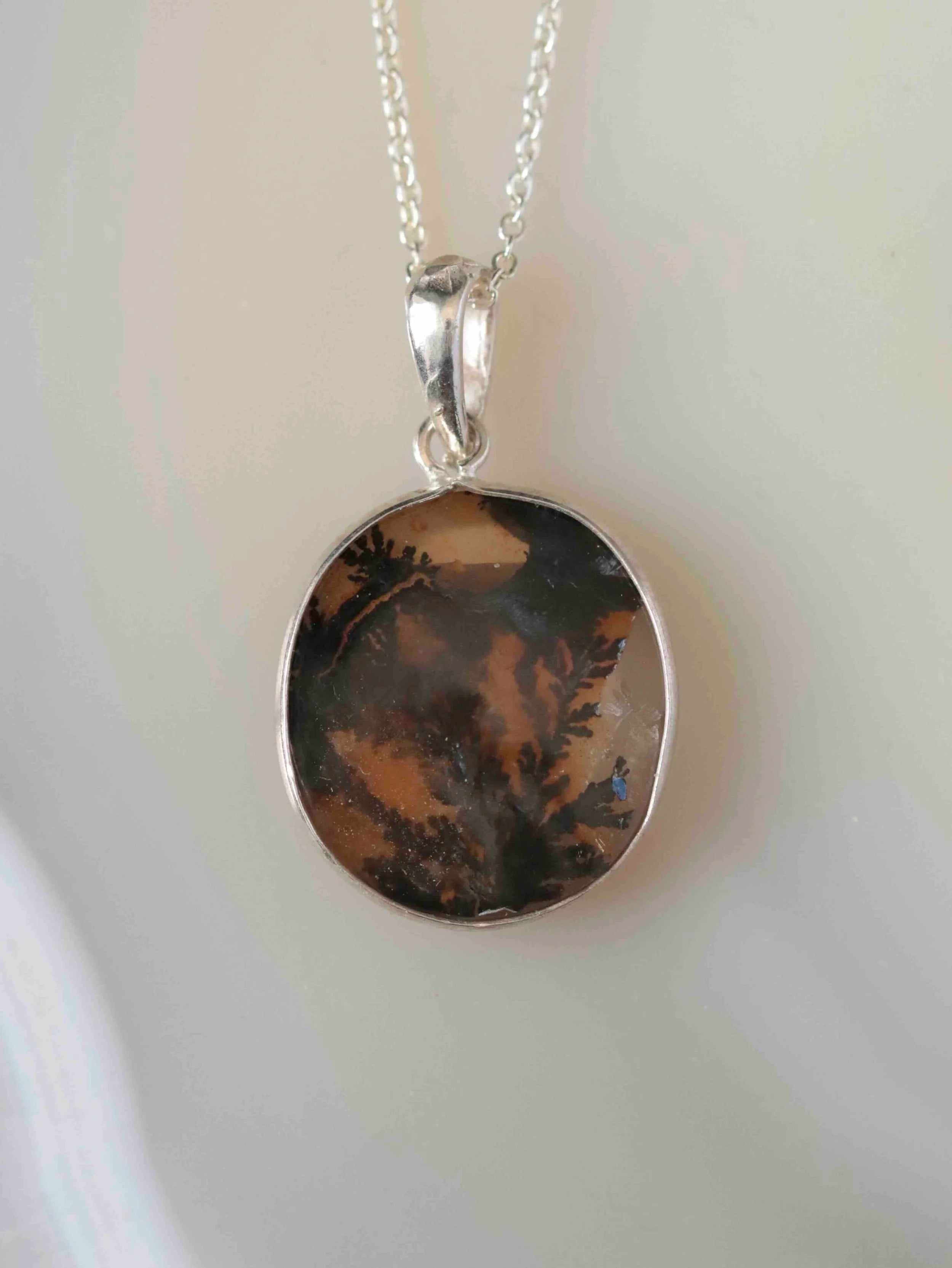 Petit pendentif en Quartz denditique du Brésil  & Argent 925 - Pierre pour se lier à la beauté & à la  force de la Terre - SOLYA