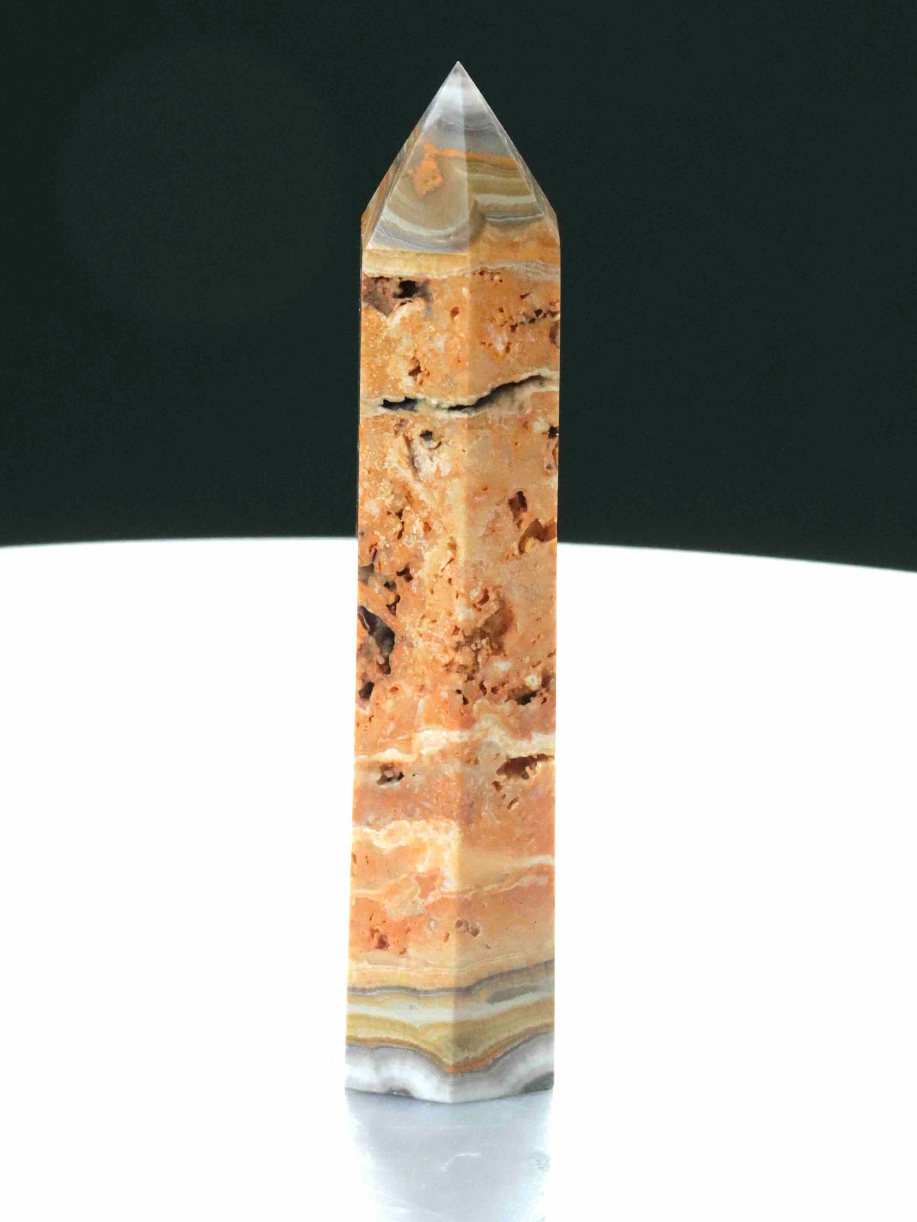 Pointe Jaspe Bourdon - Pierre pour dissiper les peurs - SOLYA - Bijoux, Cristaux et mineraux en Belgique - Boutique de pierres naturelles et ethiques