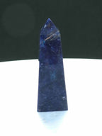 Pointe Sodalite - Pierre pour clarifier ses pensées - SOLYA - Bijoux, Cristaux et mineraux en Belgique - Boutique de pierres naturelles et ethiques