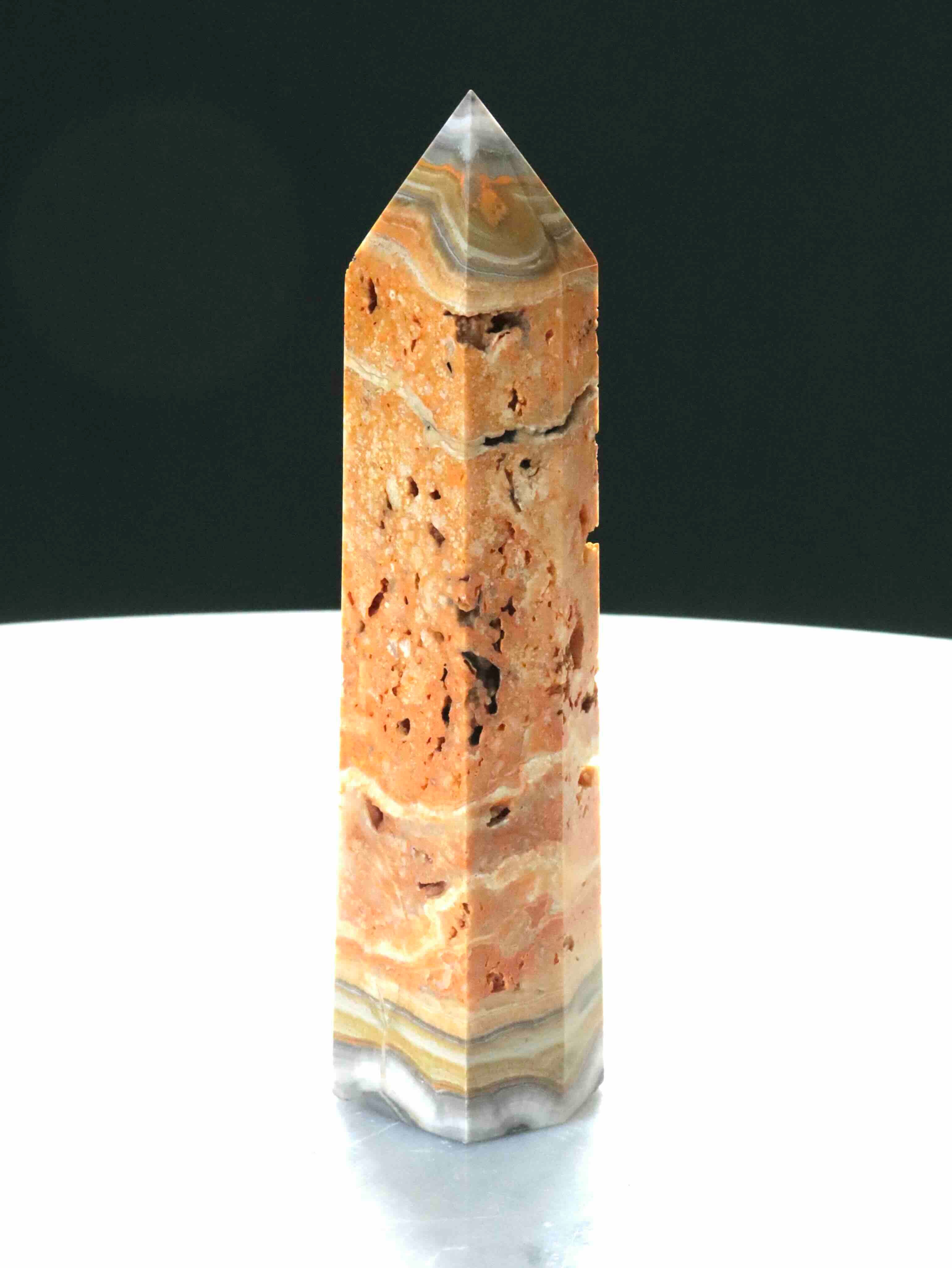 Pointe Jaspe Bourdon - Pierre pour dissiper les peurs - SOLYA - Bijoux, Cristaux et mineraux en Belgique - Boutique de pierres naturelles et ethiques