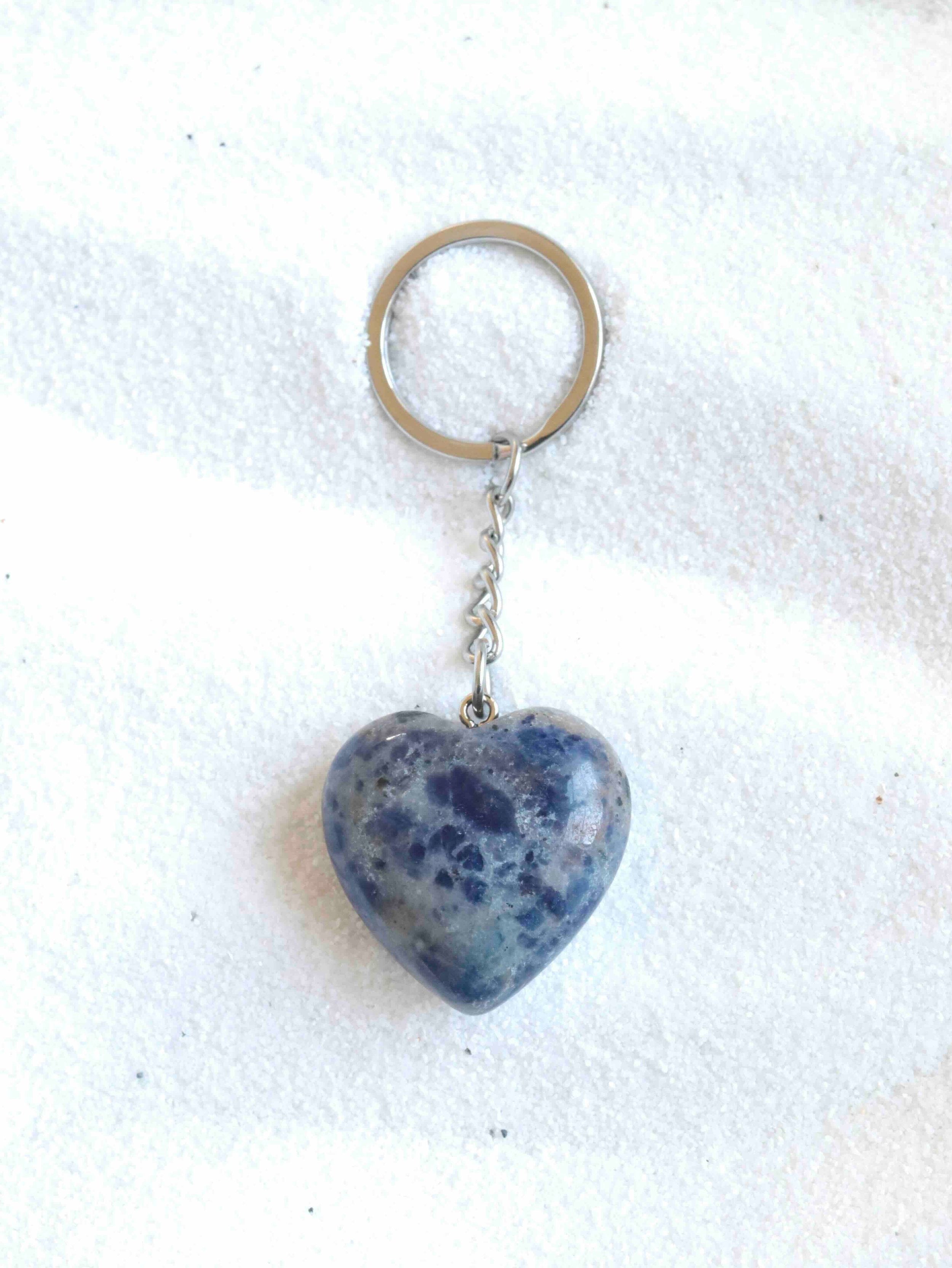 Porte-clé Sodalite | Pierre pour clarifier ses pensées| SOLYA | Boutique belge de pierres, bijoux, cristaux et minéraux | Ethique & Traçable