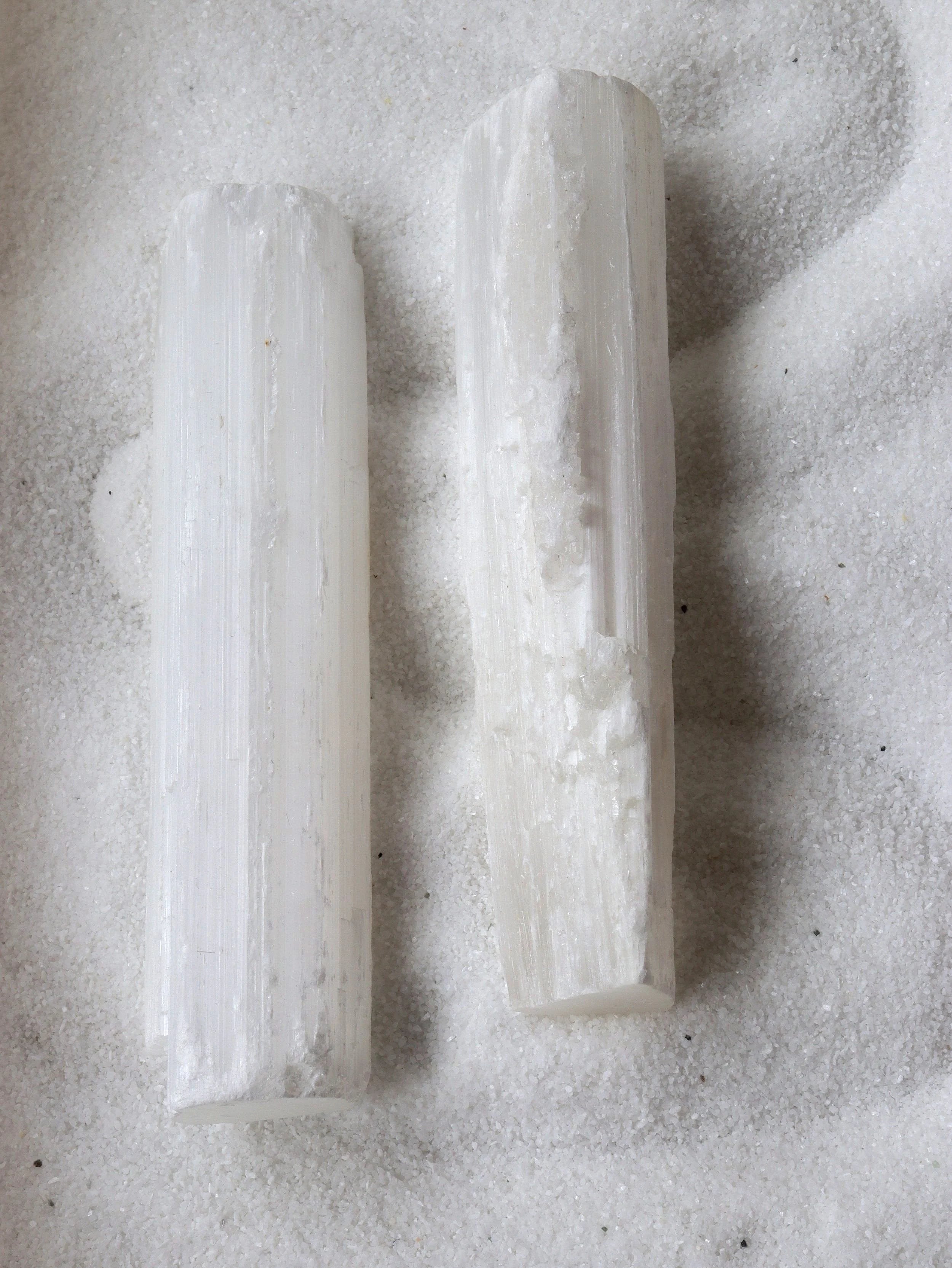 Selenite brute | Pierre pour assainir & apaiser | SOLYA | Bijoux, Cristaux & Minéraux | Boutique de pierres naturelles & éthiques belge | EShop de lithothérapie