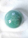 Sphère en Amazonite naturelle pour le second souffle, pierre éthique façonnée à la main, 6 cm de diamètre – SOLYA, boutique de cristaux et minéraux en Belgique