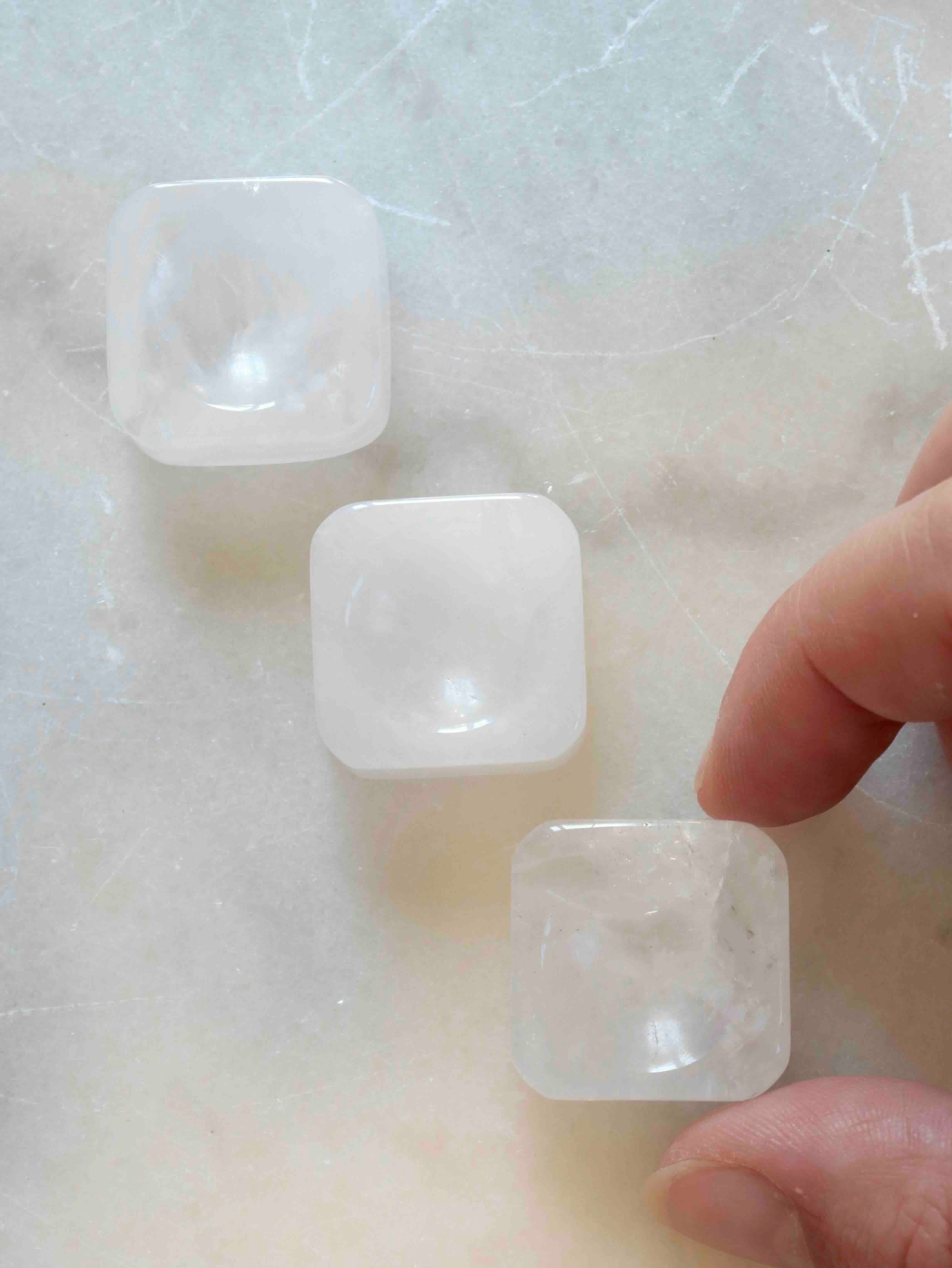 Support sphère en Cristal de Roche – Bijou de maison – Boutique SOLYA