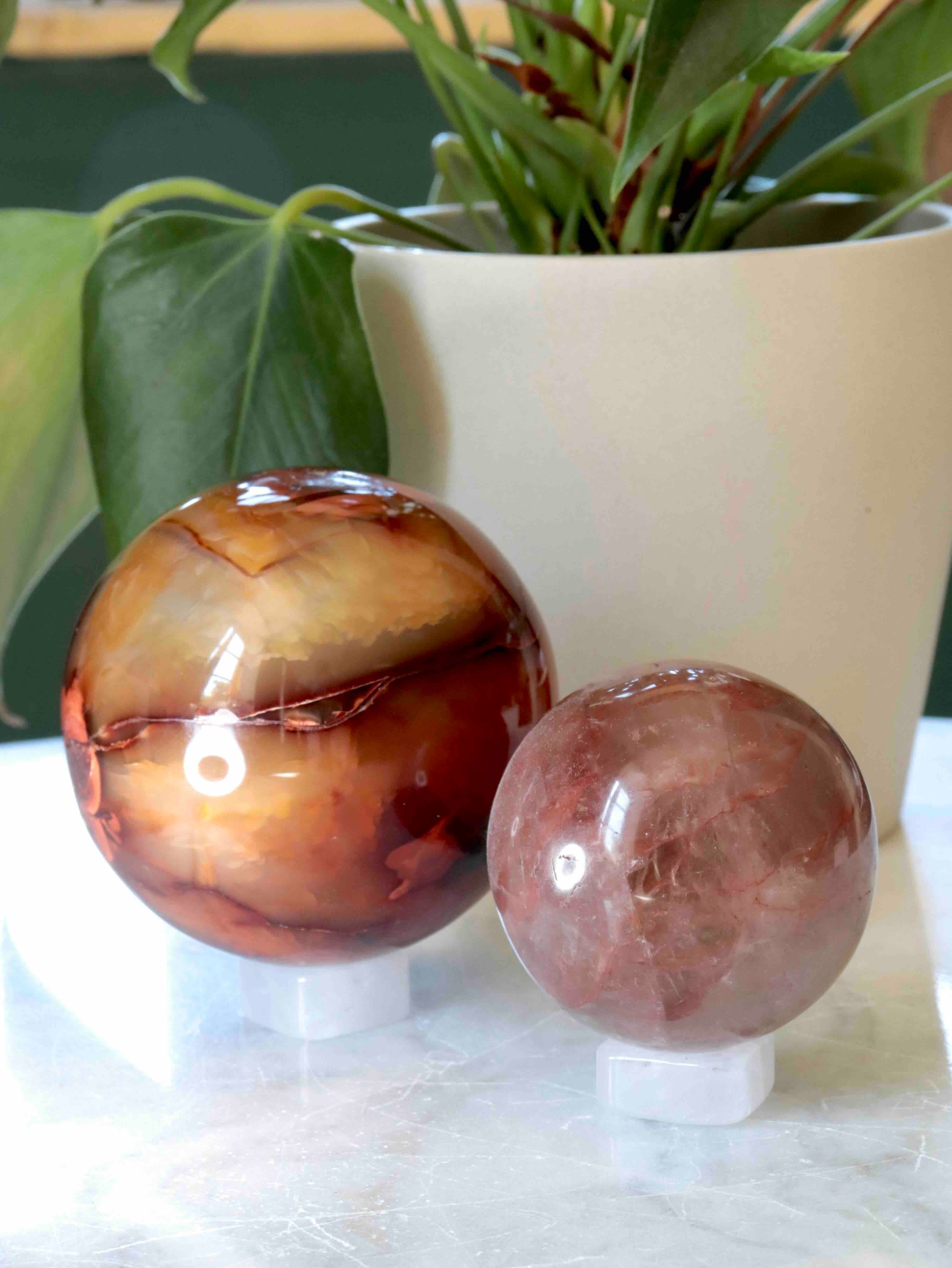 Support sphère Cristal de Roche avec sphère – Accessoire décoratif éthique – SOLYA
