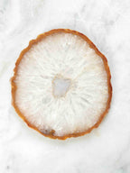 Tranche d'Agate blanche - Pierre pour le courage & la chance - SOLYA - Bijoux, Cristaux et mineraux en Belgique - Boutique de pierres naturelles et ethiques