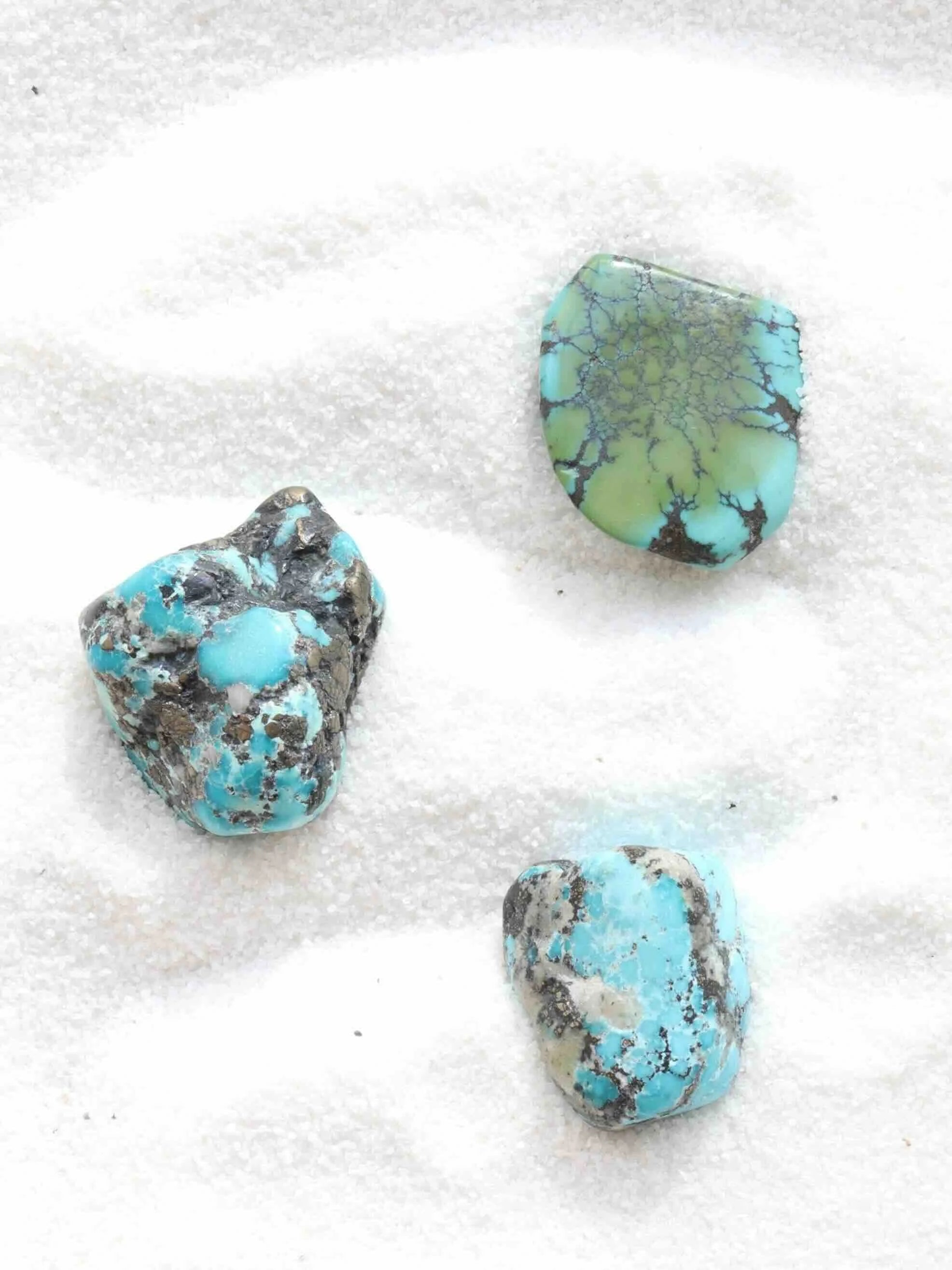 Turquoise | Pierre pour la confiance & la creation | SOLYA | Pierres ethiques et naturelles en Belgique | Bijoux, cristaux et mineraux