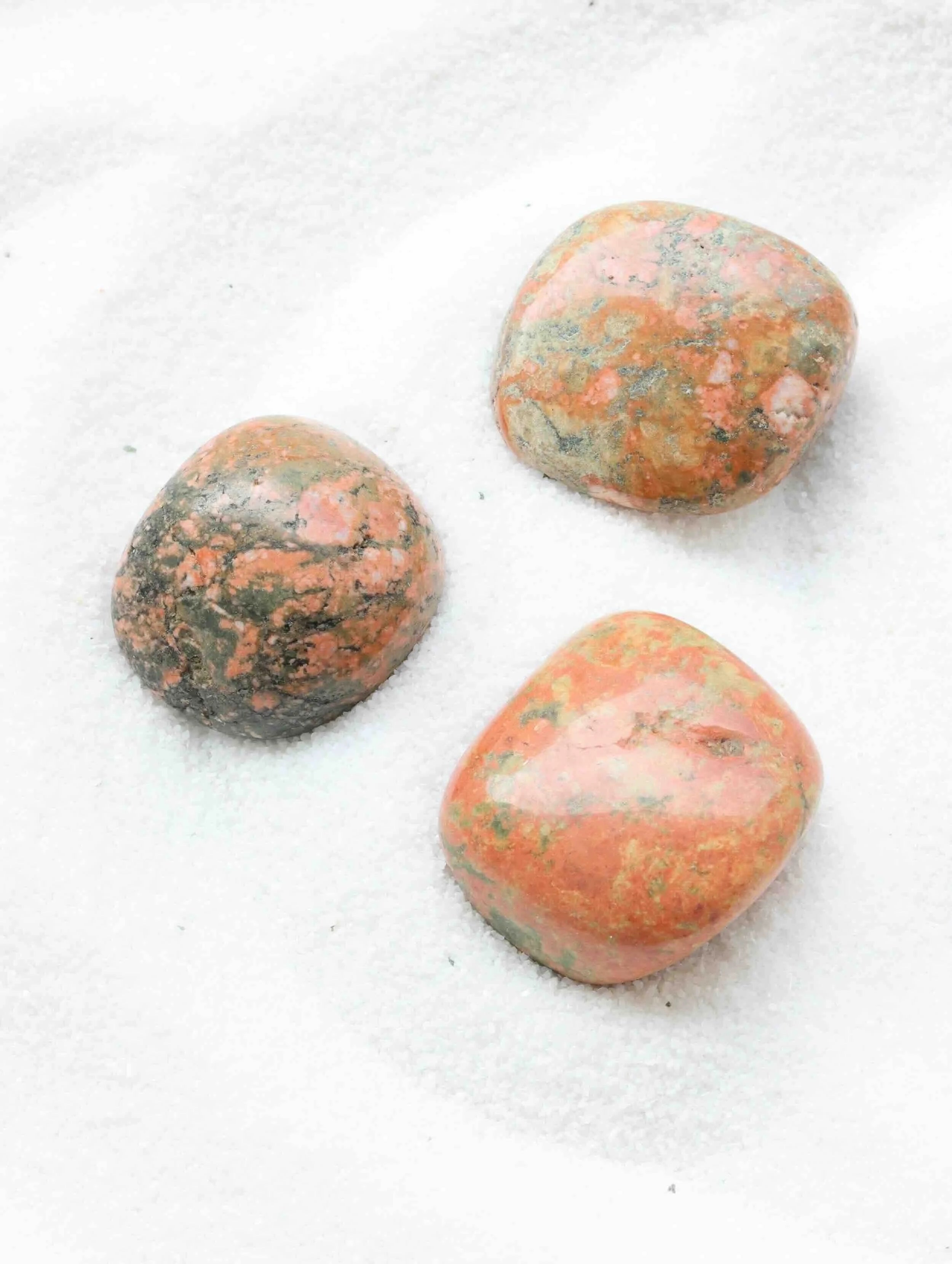 Unakite | Pierre SOLYA pour écouter ses envies & prendre du recul | Pierres naturelles & éthiques en Belgique | Boutique de bijoux, cristaux & minéraux en ligne