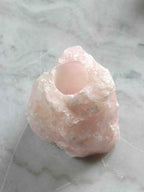 Vase Quartz rose du Brésil - Pierre pour l'Amour & la Douceur - Boutique de bijoux, cristaux et mineraux en Belgique